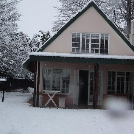 Pennygum Country Cottages Underberg Exteriér fotografie